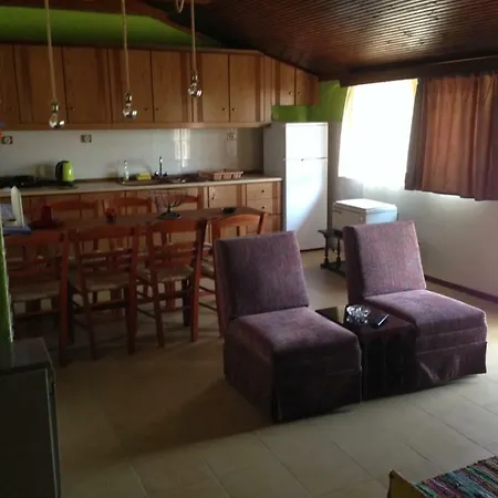 Rachati Apartment *