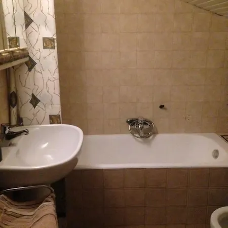Rachati Apartment *